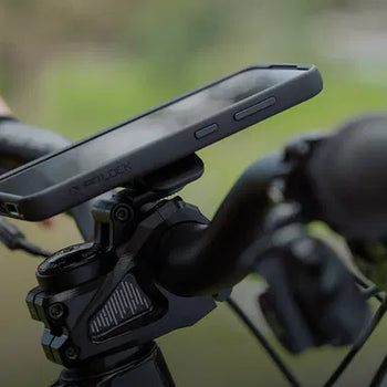 Quad Lock Stem Cap Mount monterad på cykelstyre för smidig mobilanvändning.